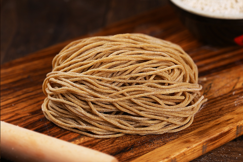 轻碳水冷冻鲜面条